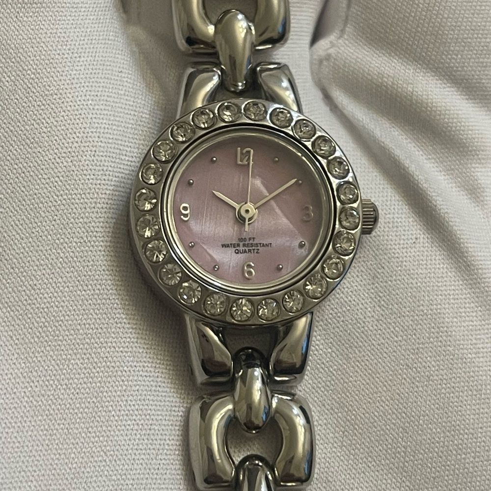Silver and Pink Quartz Watch with Crystal Accents SR626 Dial Mother Pearl 100Ft